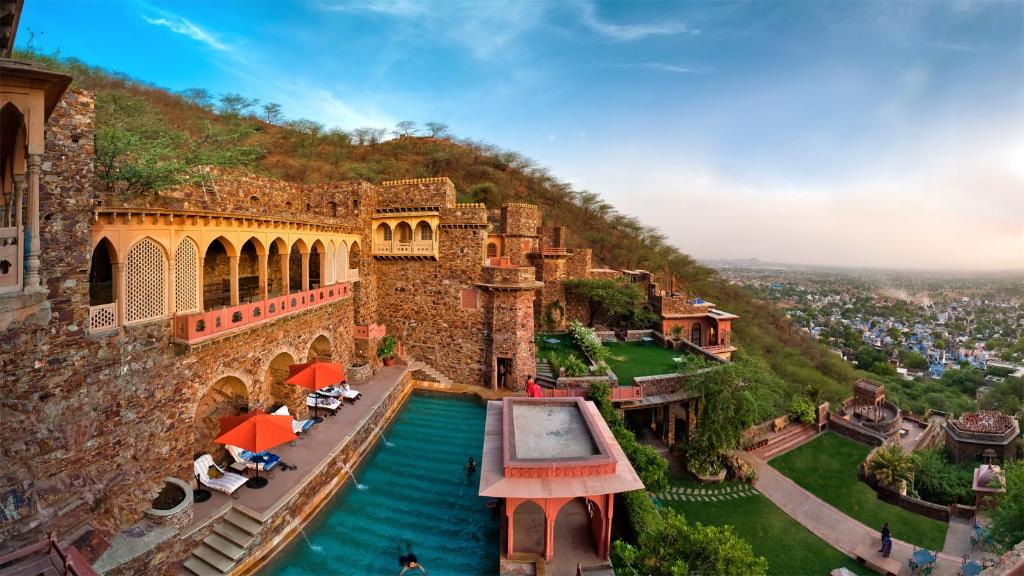 best pre wedding shoot locations in Rajasthan